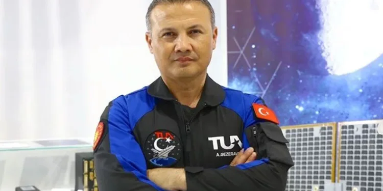 Alper Gezeravcı, Üniversitede ders verecek