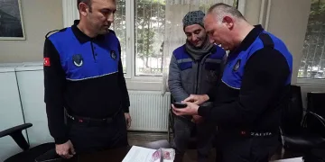 Ev kirasının olduğu cüzdanını kaybetti