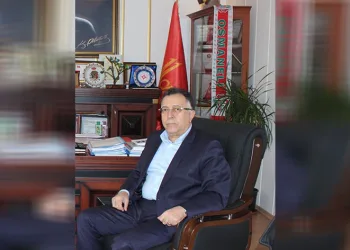 İş insanı fabrikasındaki odasında ölü bulundu