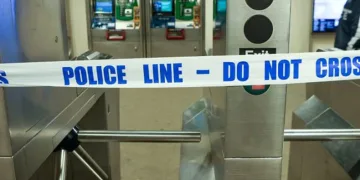New York metrosunda silahlı saldırı