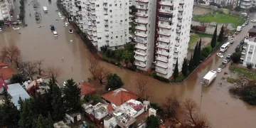 Antalya’da hayat felç oldu