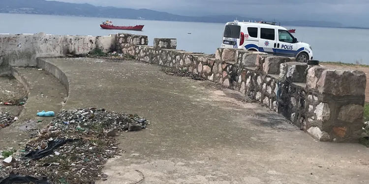 Yarı çıplak halde cesedi bulunmuştu