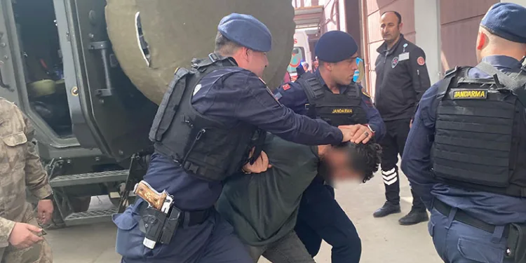 3 kişinin cinayet zanlısı adliyeye sevk edildi