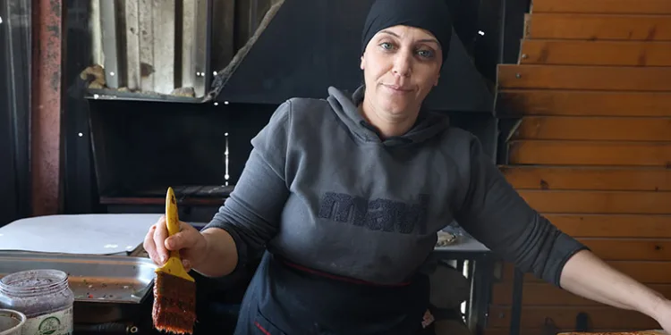 Kebapçılık yaparak evlatlarına umut oluyor