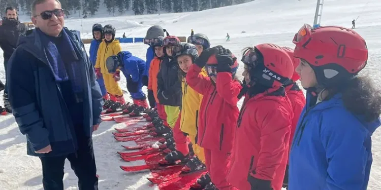 Geleceğin kayakçılar Kars’ta yetişiyor