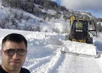 Çığ altında kalan operatör hayatını kaybetti