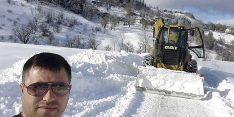 Çığ altında kalan operatör hayatını kaybetti