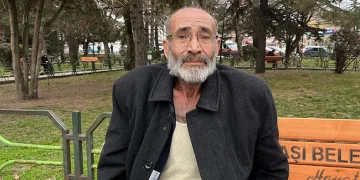 Valiliğin yerleştirdiği otelden çıkartılınca evsiz kaldı