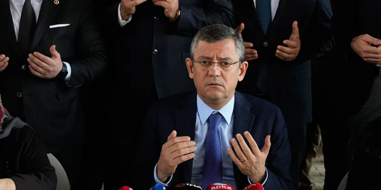 “Böyle bir günde siyaset yapılmasını doğru bulmuyorum”