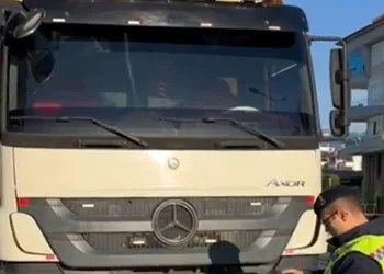 Çakarlı 2 araca 19 bin 317 lira para cezası