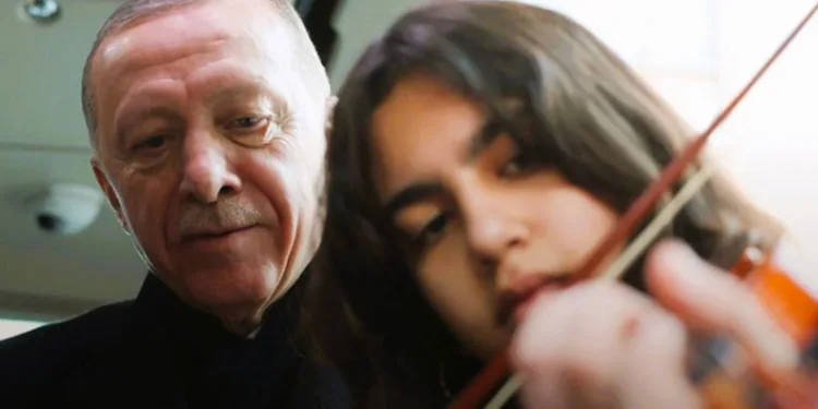 Cumhurbaşkanı Erdoğan Çanakkale türküsünü söyledi