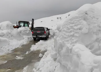 Kar kalınlığının 2 metreyi aştı