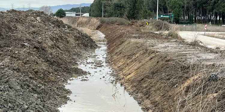 Orhangazi’de derelerde ıslah çalışması