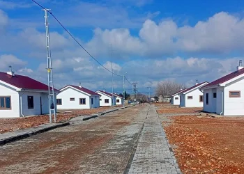 Adıyaman’da 65 köy evinin kurası çekildi