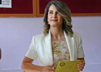 Başak Demirtaş, İBB başkan adaylığından çekildi