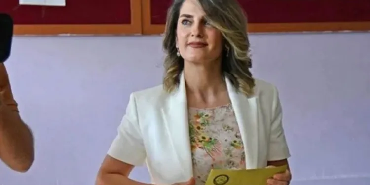 Başak Demirtaş, İBB başkan adaylığından çekildi