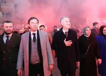 Alper Taban’a davullu zurnalı karşılama