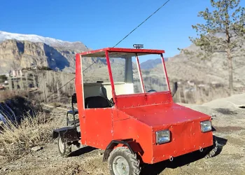 Hayali olan aracı kendi elleriyle yaptı
