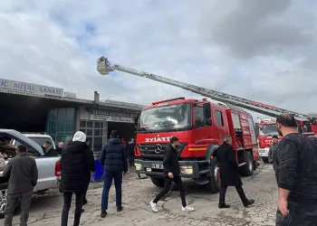 Oto boya ve kaporta dükkanında yangın
