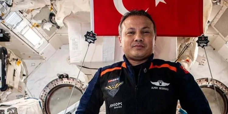 Alper Gezeravcı’nın dönüş yolculuğu ertelendi