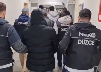 Uyuşturucu satıcısı 3 kişi tutuklandı