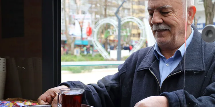 Bu kafede çay 3 TL
