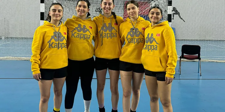 Muğla’dan 5 sporcu Hokey A Milli Takımı’na seçildi