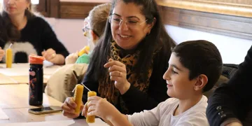 Minikler mum atölyesinde eğlendi