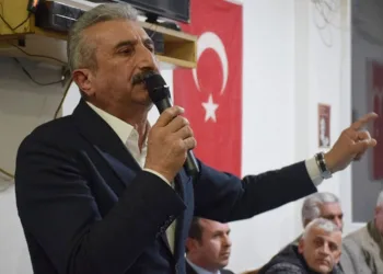 Nihat Yeşiltaş: “Vali’yi göreve çağırıyorum”