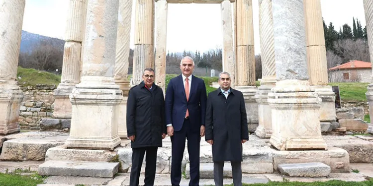 PAÜ’nün kazı çalışmalarına Afrodisias Antik Kenti eklendi