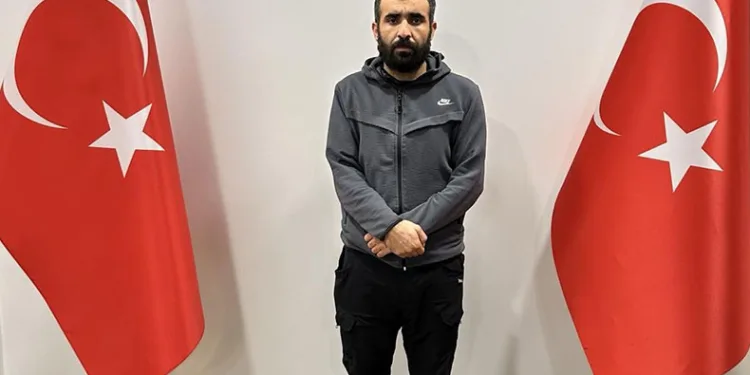 MİT ve Emniyetten yurt dışı operasyonu