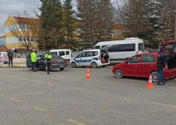 Kurallara uymayana sürücülere ceza yağdı