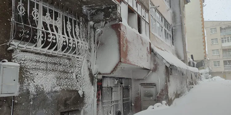 Ardahan’da son 55 yılın en yoğun kar yağışı