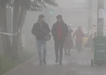 Diyarbakır’da uçak seferlerinde sis engeli