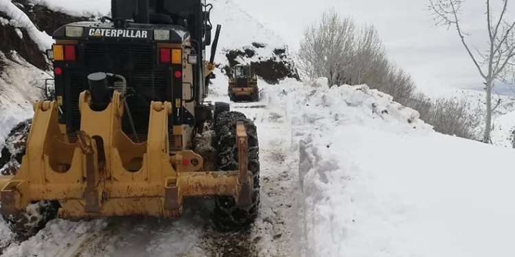 Kardan kapalı olan 130 yolun 60’ı açıldı