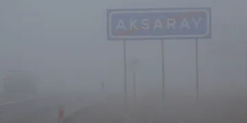 Sis nedeniyle görüş mesafesi 10 metreye kadar düştü
