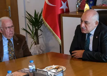 Başkan Büyükekşi, Bursaspor yönetimiyle görüştü