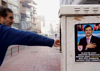 Esnaftan ‘muhtar adayı değilim’ afişi
