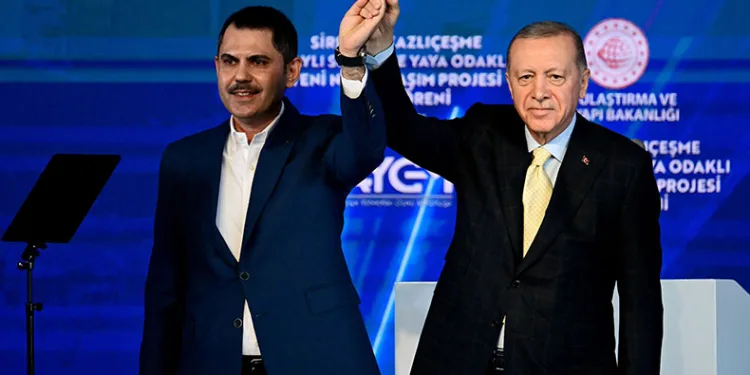 “İşimize aşkla devam ediyoruz”