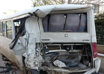 Uşak’ta meydana gelen kazada 4 kişi yaralandı