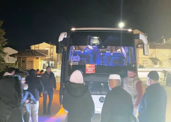 Ramazan umresi için 33 kişilik gurup yola çıktı