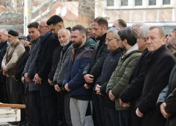 İstiklal Mahallesi Muhtarı son yolculuğuna uğurlandı