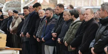 İstiklal Mahallesi Muhtarı son yolculuğuna uğurlandı