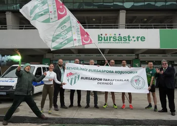 Sevgililer Günü’nde Bursaspor’a koştular