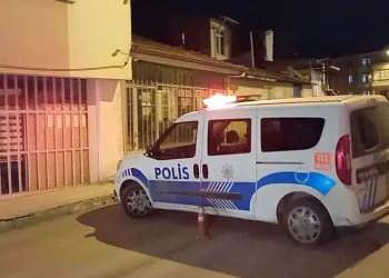 16 yaşındaki genç, bıçaklı saldırıda ağır yaralandı