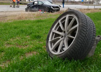 Edirne’de otomobil ile tır çarpıştı