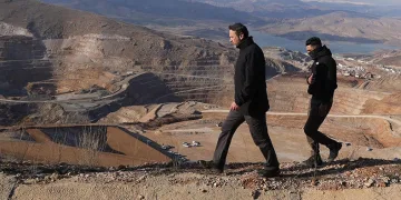 Bakan Bayraktar, maden sahasını inceledi