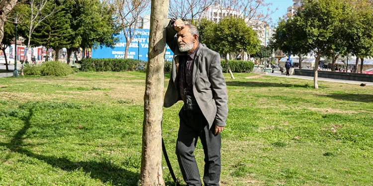 Acısı yaşayamadan 900 bin TL vurgun yedi