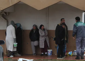 Su seviyesinin izleri duvarlarda kaldı