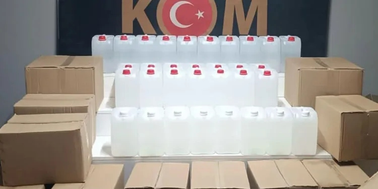 Sahte alkol üreten şahıslar yakalandı
